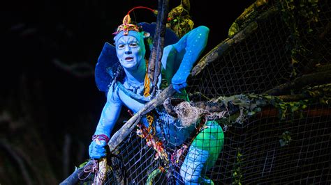 Cirque du Soleil returns to Manila with new show .